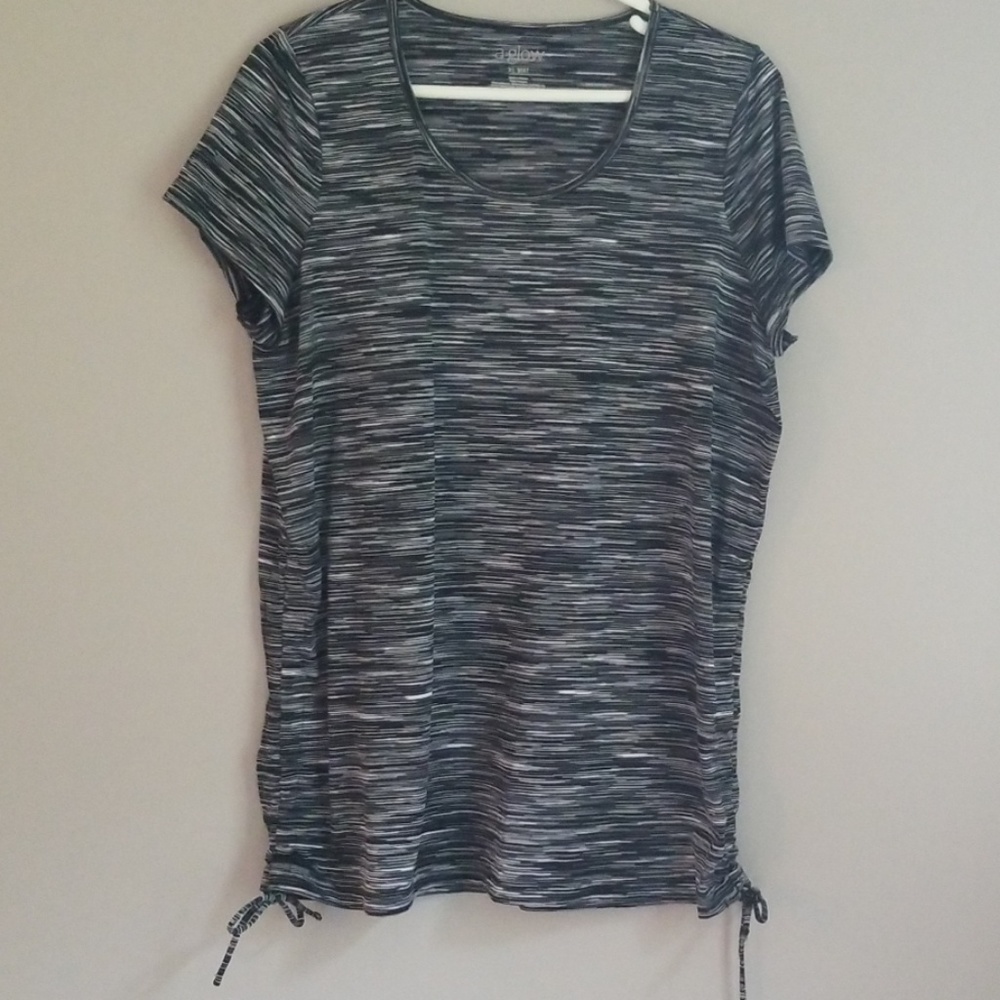Maternity Shirt with Adjustable Sides